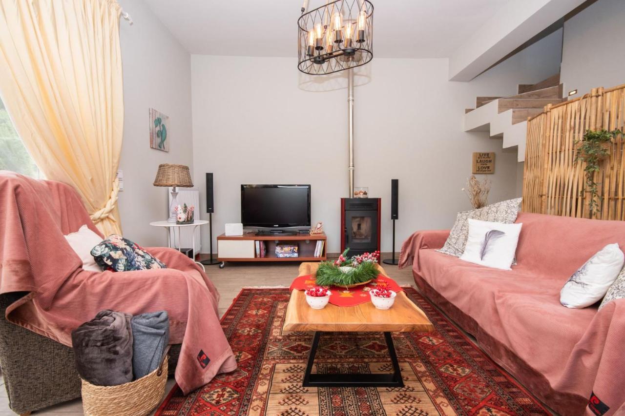 Stellas Guesthouse Near Arachova Stírion Dış mekan fotoğraf