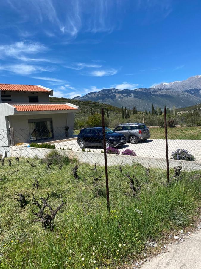Stellas Guesthouse Near Arachova Stírion Dış mekan fotoğraf